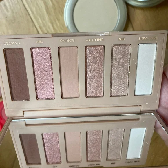 Urban Decay Naked Sin Eyeshadow Palette and Blush Bronzer Lot. - Picture 3 of 9